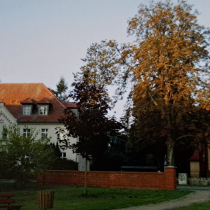 PfarrhausKirche